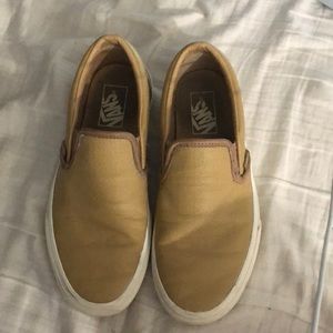 Beige Vans Off the Wall slip on shoes